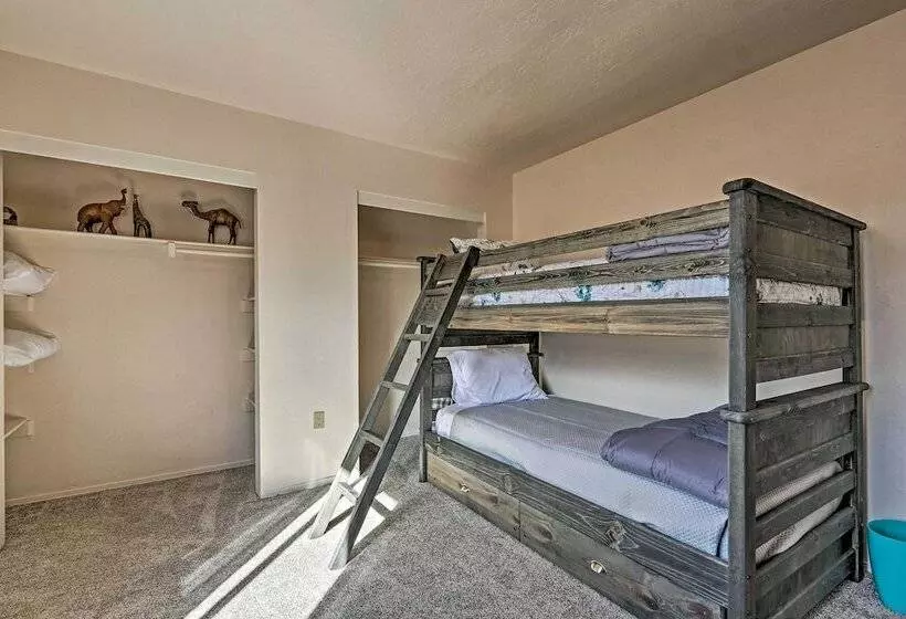 The Eagar House  White Mountains Gem W/ Views!