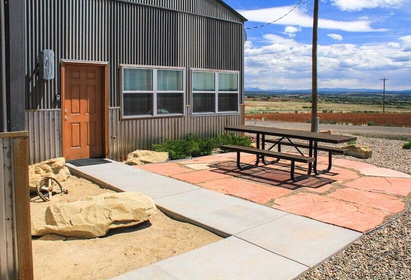 Unique Cortez Family Getaway W/ Mountain Views!