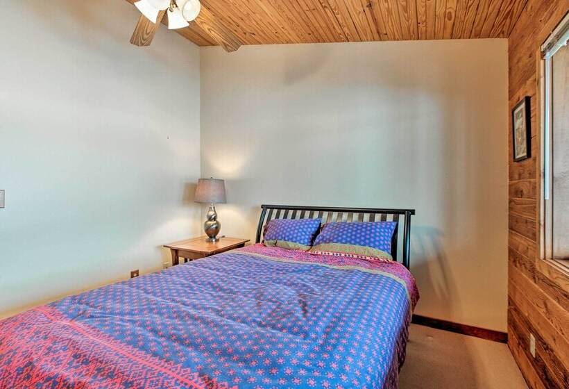 Updated Cabin On 7 Acres   Day Trip To Lake Geneva