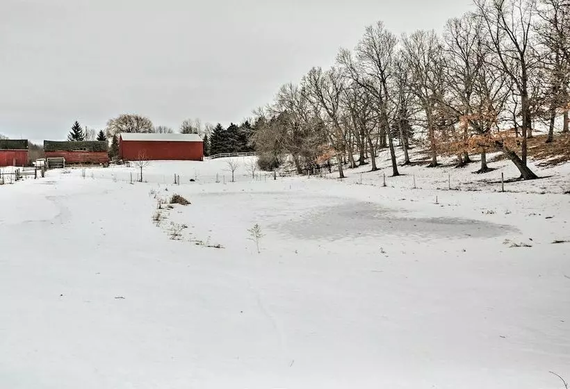 Updated Cabin On 7 Acres   Day Trip To Lake Geneva
