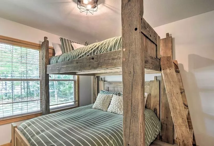 Upscale Family Cottage < 1 Mi To Higgins Lake