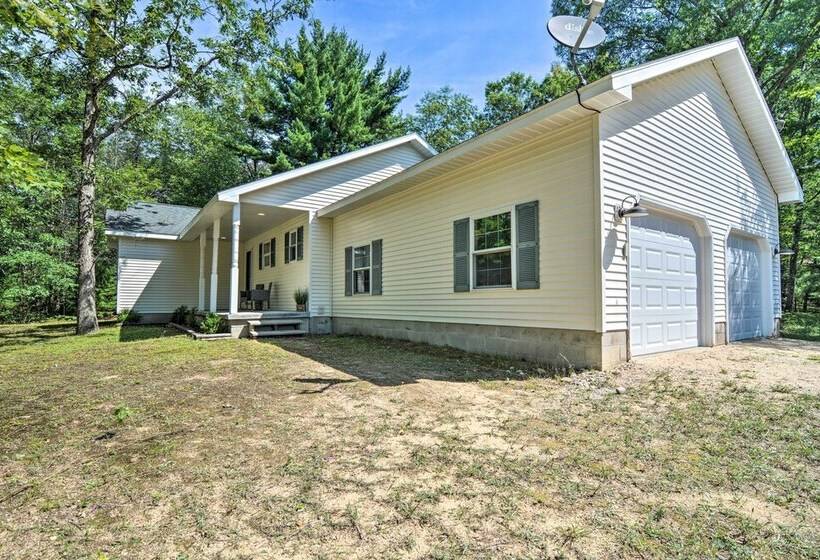 Upscale Family Cottage < 1 Mi To Higgins Lake