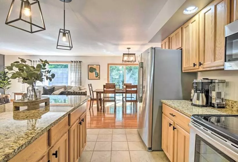 Upscale Family Cottage < 1 Mi To Higgins Lake