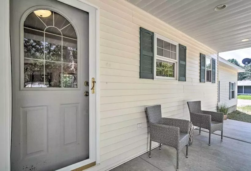 Upscale Family Cottage < 1 Mi To Higgins Lake