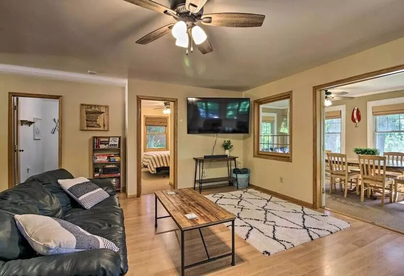 Waterfront Leech Lake Cabin W/ Dock, Fire Pit