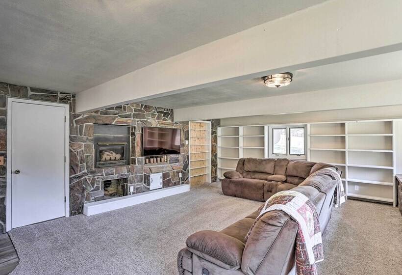 Wyoming Nature Retreat: 19 Mi To Devils Tower