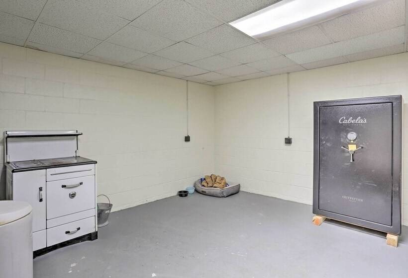 Wyoming Nature Retreat: 19 Mi To Devils Tower