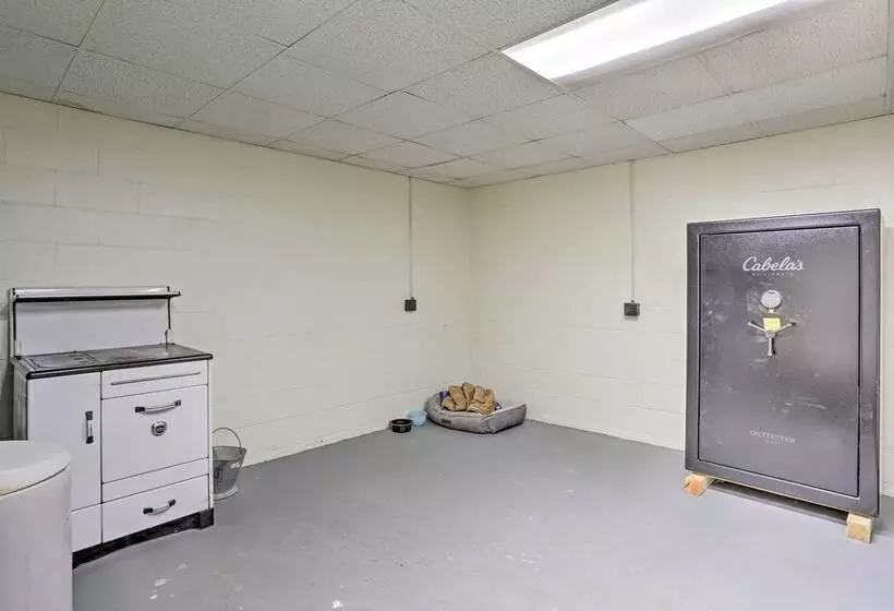 Wyoming Nature Retreat: 19 Mi To Devils Tower