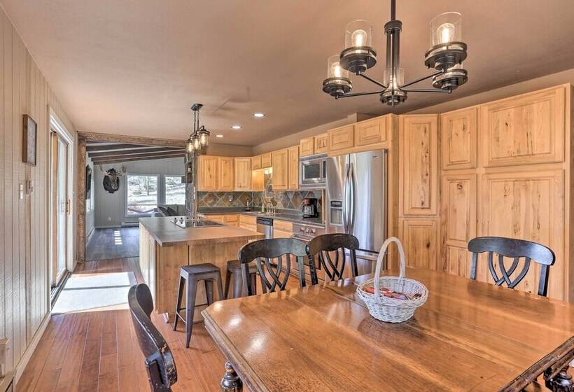 Wyoming Nature Retreat: 19 Mi To Devils Tower