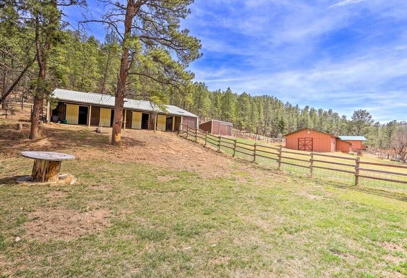 Wyoming Nature Retreat: 19 Mi To Devils Tower