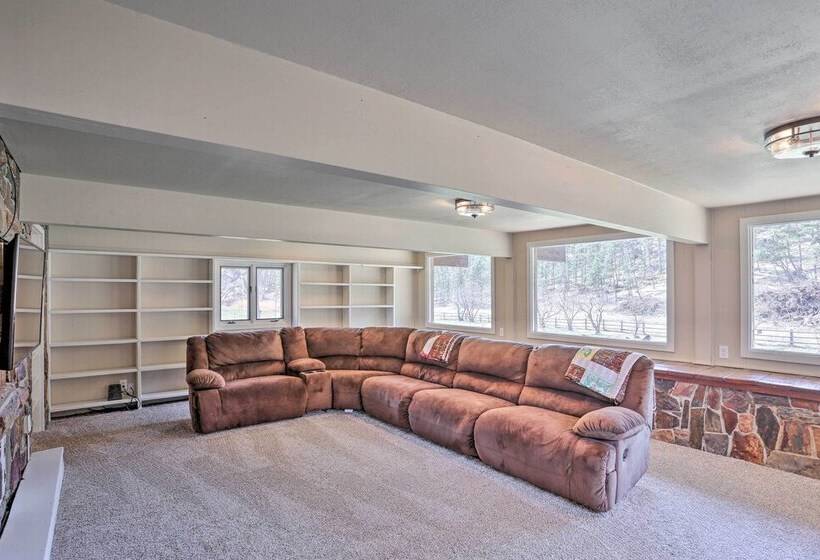 Wyoming Nature Retreat: 19 Mi To Devils Tower