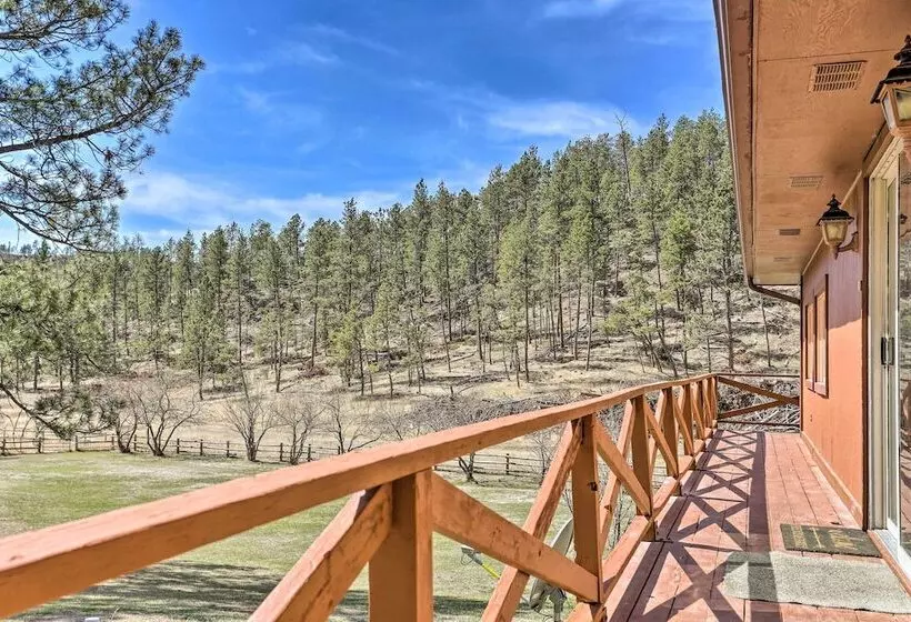 Wyoming Nature Retreat: 19 Mi To Devils Tower