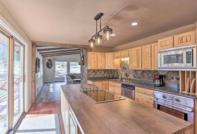 Wyoming Nature Retreat: 19 Mi To Devils Tower