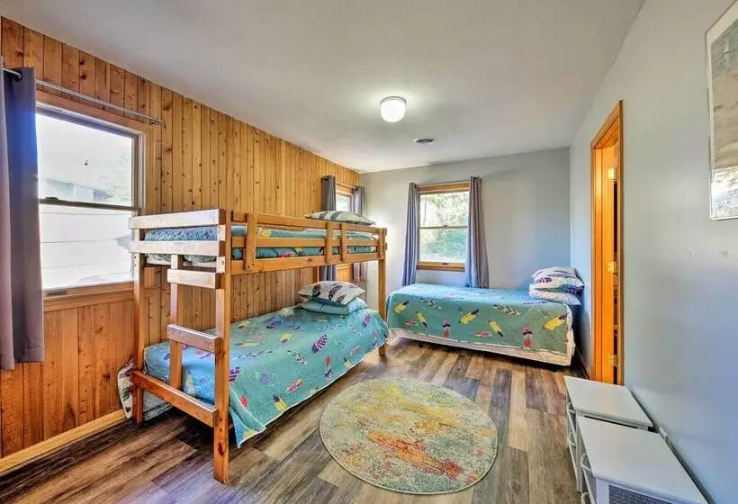 Bright Southern Shores Family Home < 1 Mi To Beach