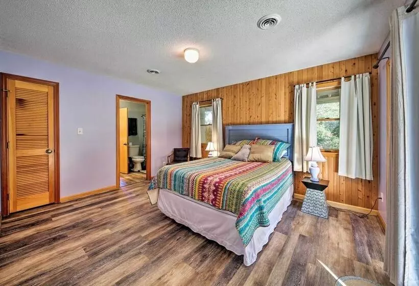 Bright Southern Shores Family Home < 1 Mi To Beach