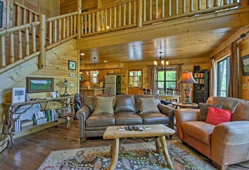 Mins From Polar Express Train: Bryson City Cabin!