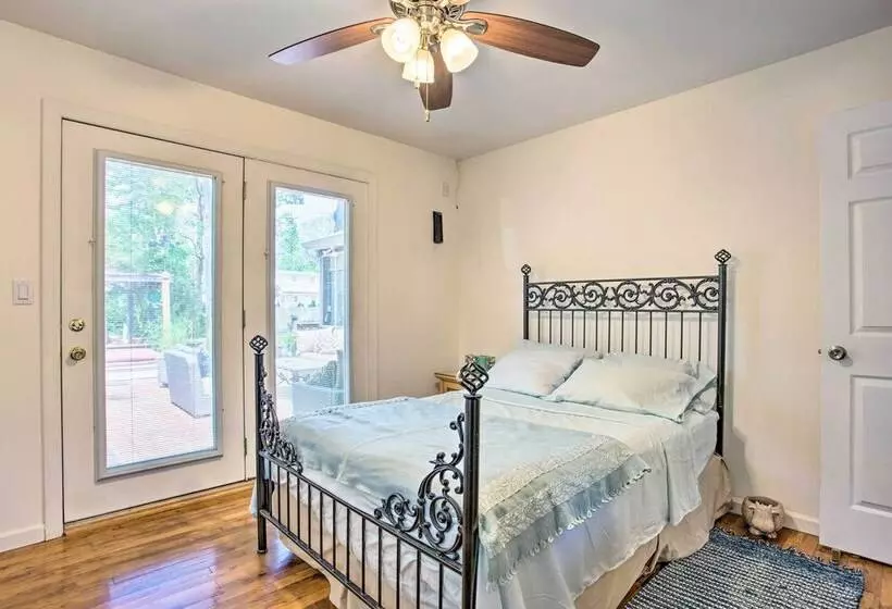 Charming Hampton Bays Home 5 Mi To Coopers Beach