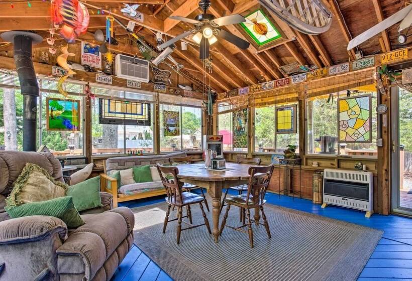 Charming Hampton Bays Home 5 Mi To Coopers Beach