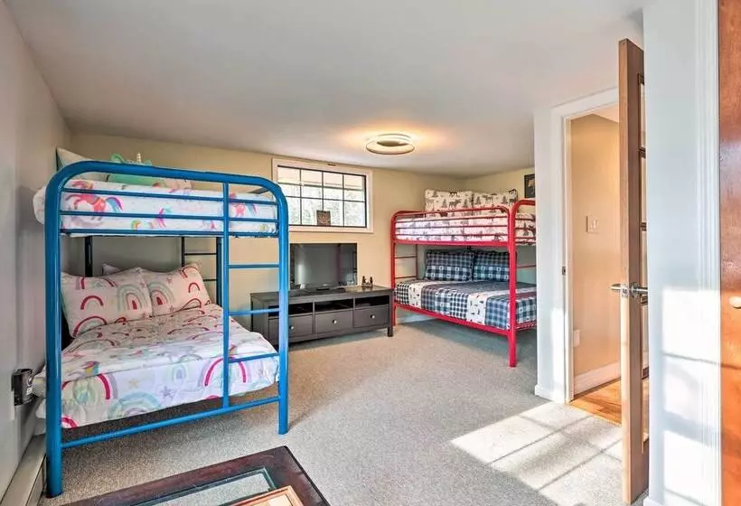 Poconos Cottage W/ Sauna ~ 10 Mi To Camelback!