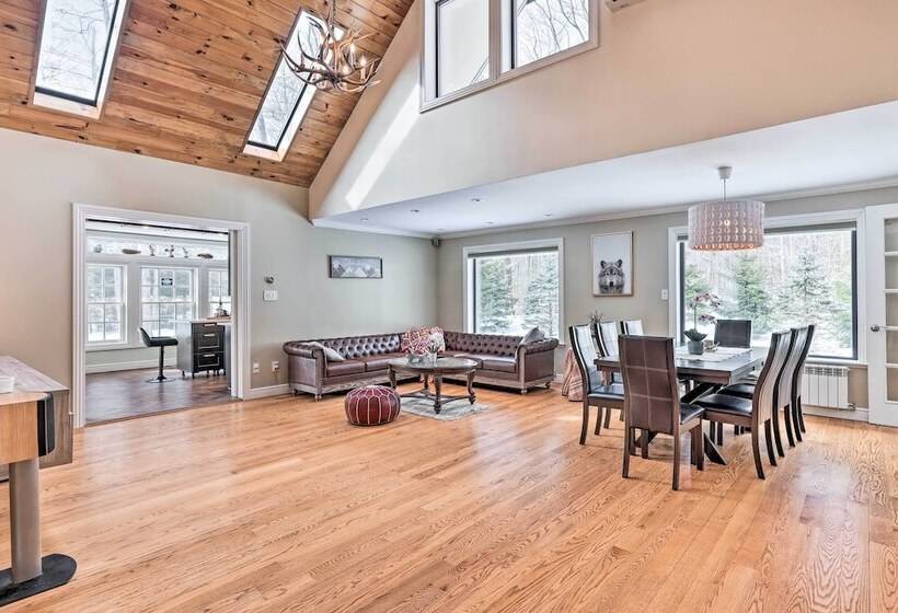 Poconos Cottage W/ Sauna ~ 10 Mi To Camelback!