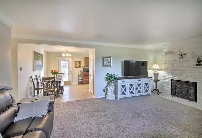 Indianapolis Home ~ 10 Mi To Downtown!