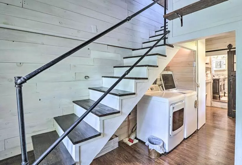 Country Chic Cotter Home W/ Outdoor Living Space!