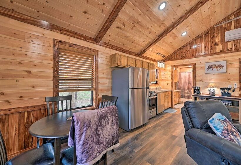Cozy Broken Bow Cabin, Walk To The Lukfata Creek!