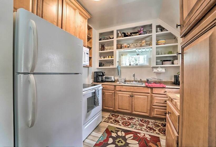 Rustic Soda Springs Cabin < Half Mi To Ski Resort