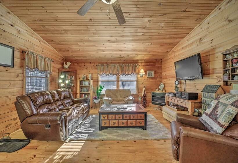 11 Mi To Dtwn: Franklin Cabin W/ Porch!