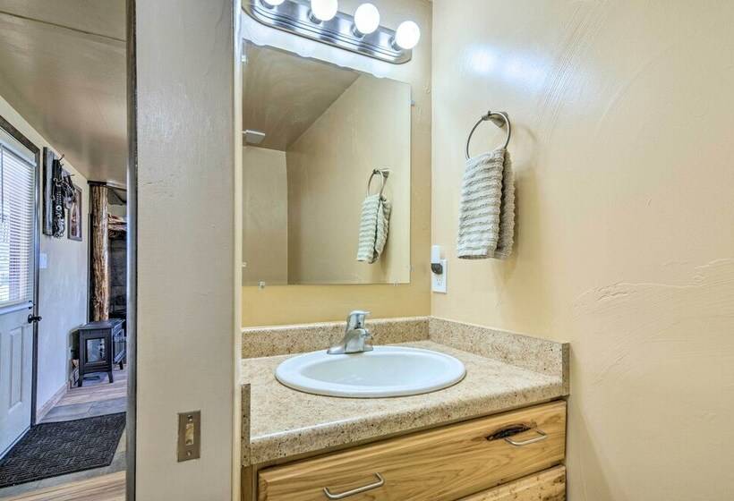 Cozy Home W/ Canyon Views: 2 Mi To Grand Staircase