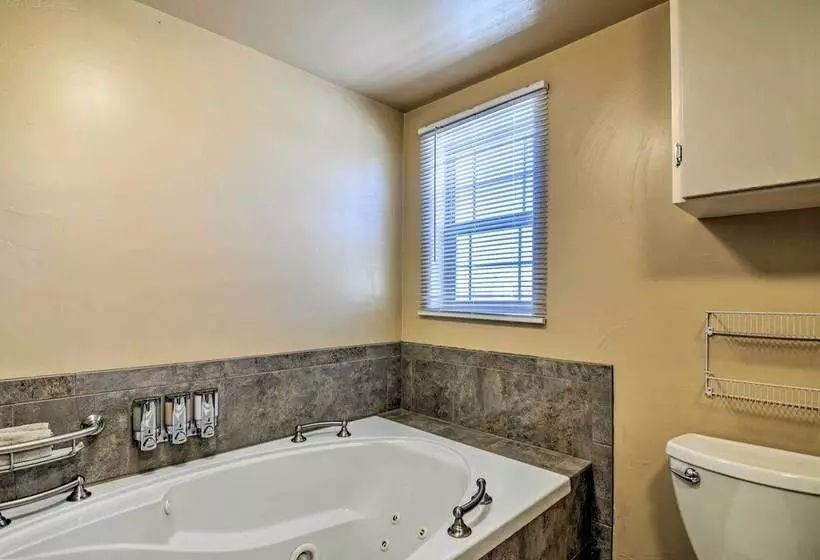 Cozy Home W/ Canyon Views: 2 Mi To Grand Staircase