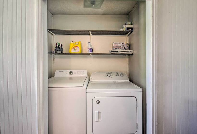 Dog Friendly Fayetteville Home W/ Hot Tub!