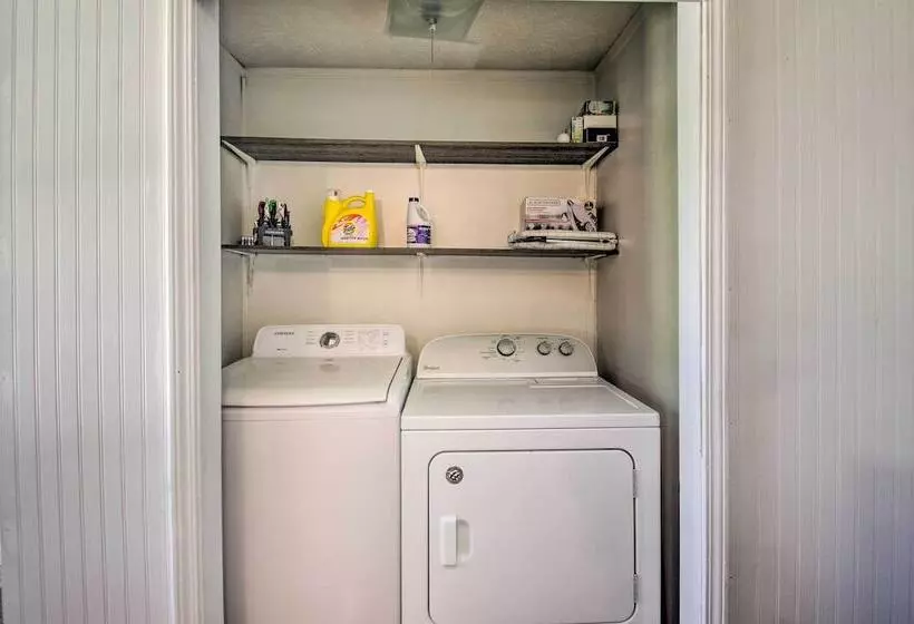 Dog Friendly Fayetteville Home W/ Hot Tub!