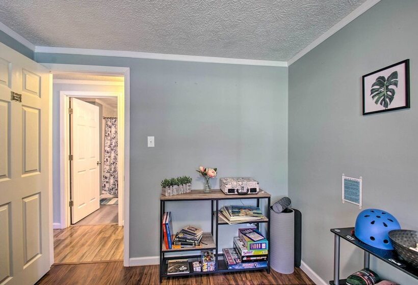 Dog Friendly Fayetteville Home W/ Hot Tub!