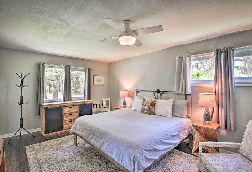 Dog Friendly Home W/ Gas Grill   Walk To Rose Bay!