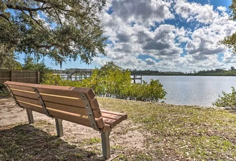 Dog Friendly Home W/ Gas Grill   Walk To Rose Bay!