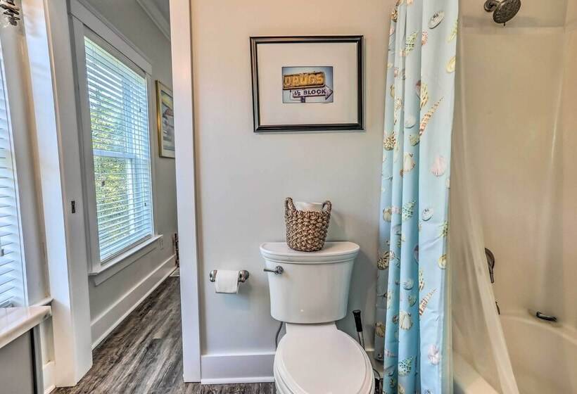 Family Beach Home; Walk To N Litchfield Beach