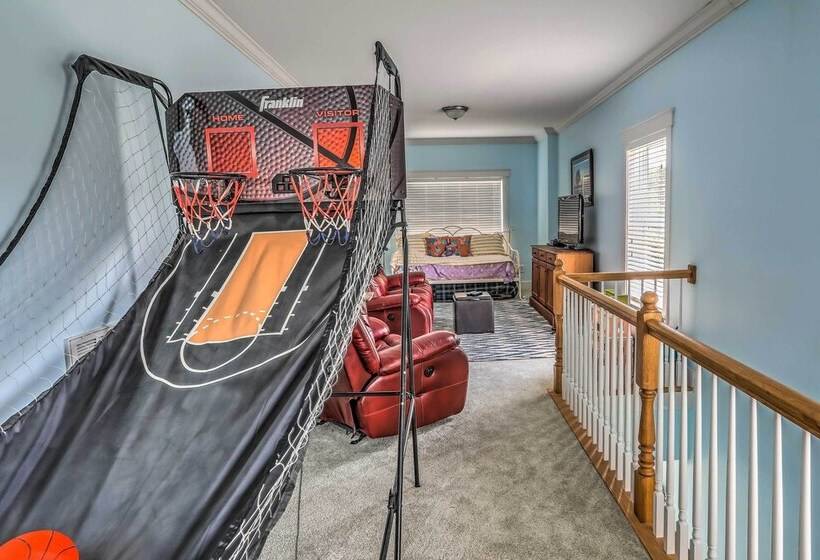 Family Beach Home; Walk To N Litchfield Beach