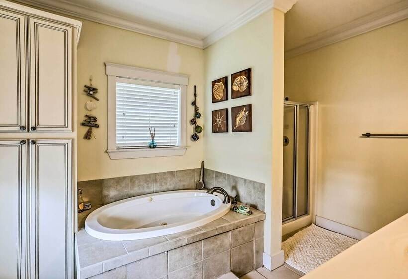 Family Beach Home; Walk To N Litchfield Beach