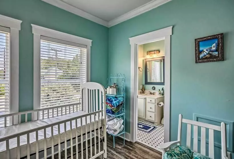 Family Beach Home; Walk To N Litchfield Beach