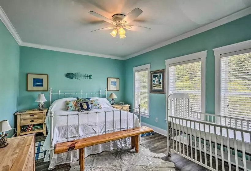 Family Beach Home; Walk To N Litchfield Beach