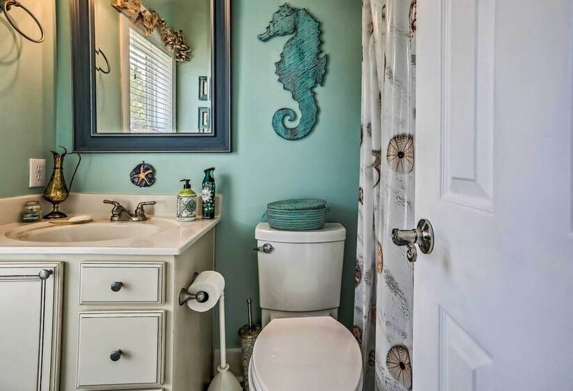 Family Beach Home; Walk To N Litchfield Beach