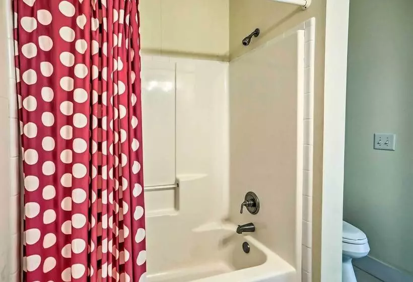 Family Beach Home; Walk To N Litchfield Beach