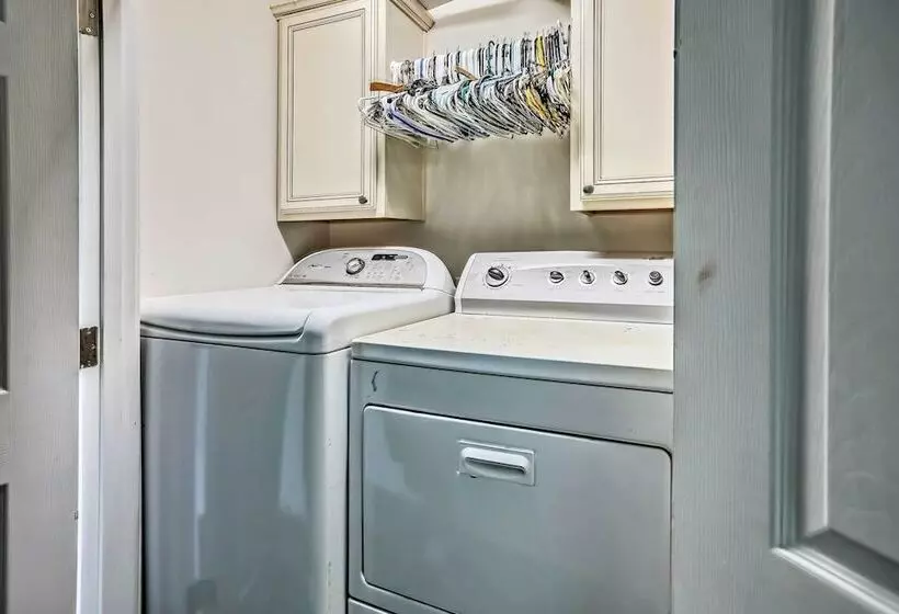 Family Beach Home; Walk To N Litchfield Beach