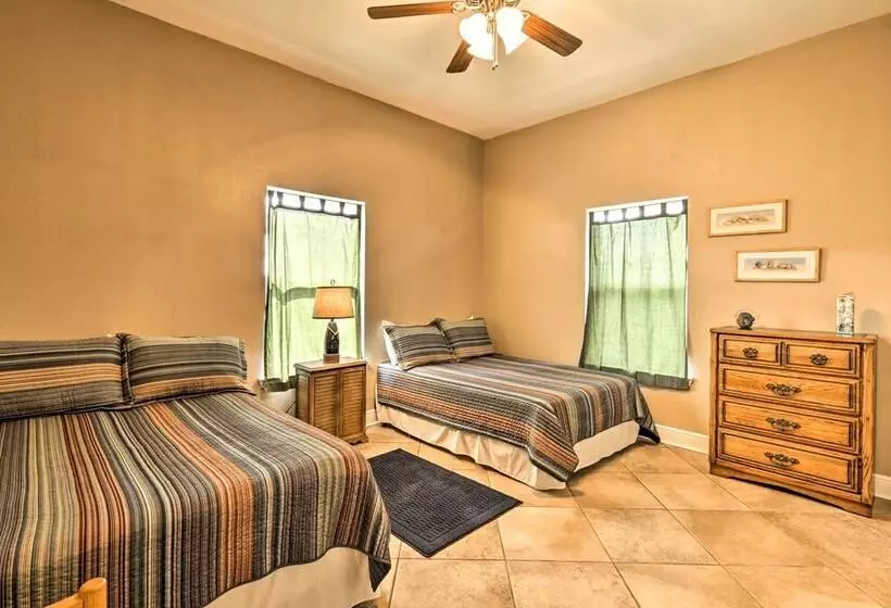 Family Friendly Waterfront Oasis: 7 Miles To Beach