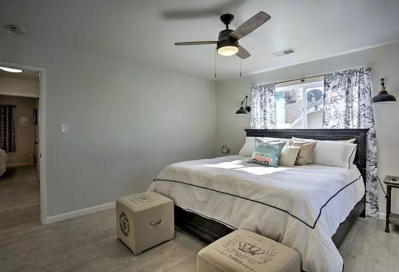 Gateway To Yosemite Home: Chic Oakhurst Oasis