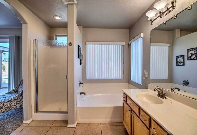 Gilbert Retreat W/ Outdoor Kitchen & Private Pool!