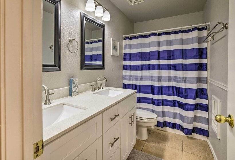 Gilbert Retreat W/ Outdoor Kitchen & Private Pool!