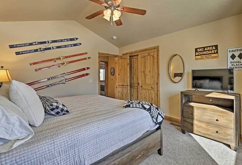 Grand Lake Getaway: Walk To Shadow Mountain Lake!