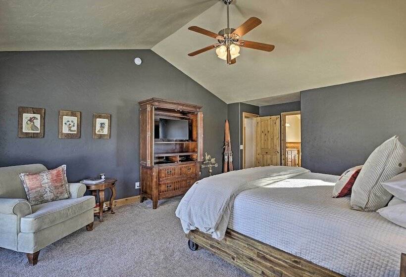 Grand Lake Getaway: Walk To Shadow Mountain Lake!